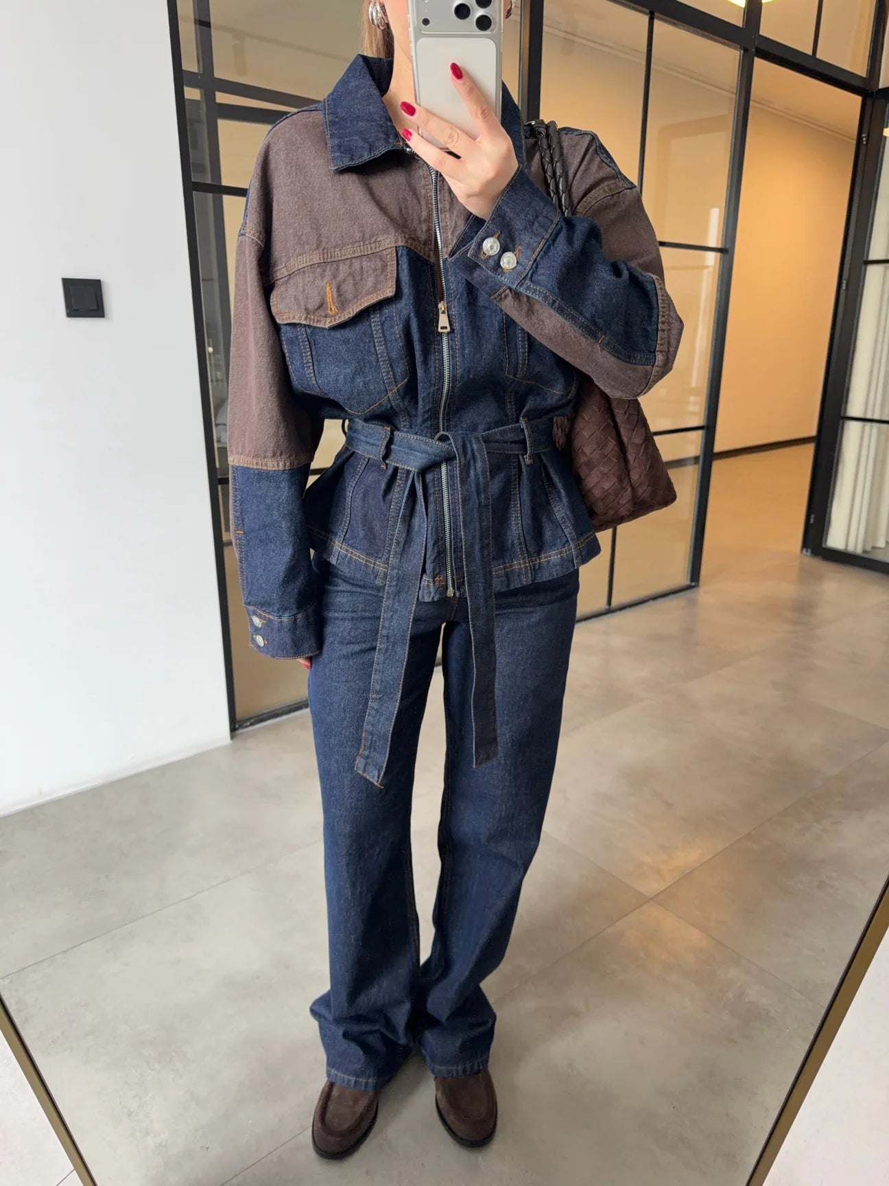 Premium teksas set sa braon detaljima – HIT SEZONE 🔥